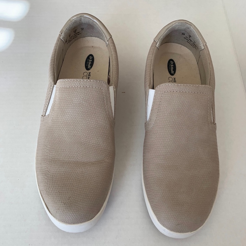 Dr. Scholl’s Madison Memory Foam Leather Sneakers